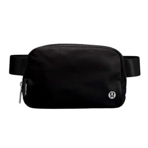 Lululemon Athletica NWOT Everywhere Sporty Belt Bag 1L Black Fanny Pack Purse